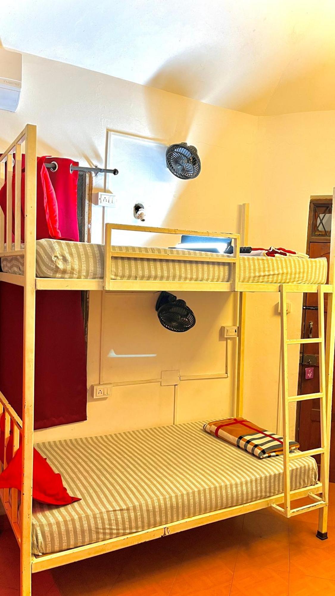 Mitra Hostel Vagator Kültér fotó
